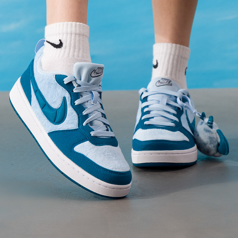 Nike耐克大童女鞋子2025冬季新款经典毛绒低帮休闲板鞋IM7167-441,运动鞋new,童鞋/青少年鞋,淘宝优惠券,粉丝福利购,淘宝优惠卷