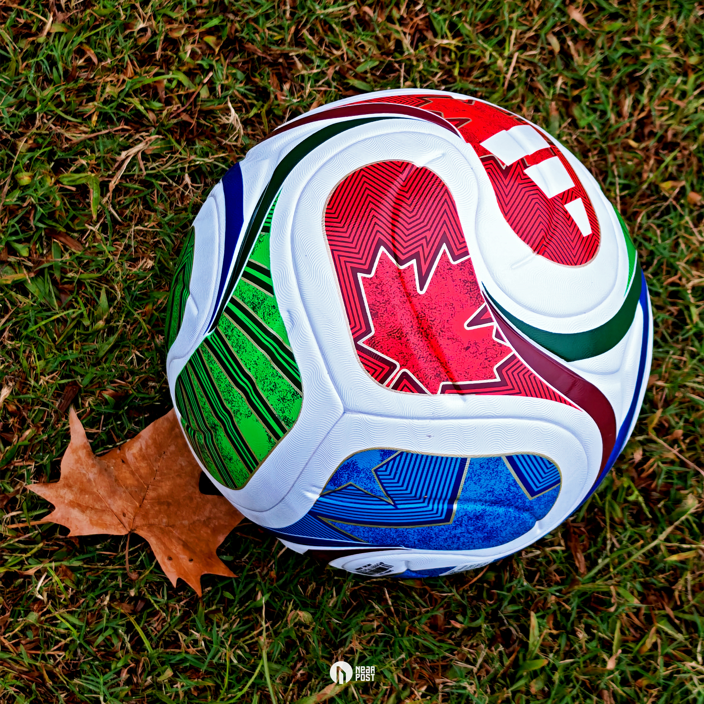 官方正品阿迪达斯世界杯足球