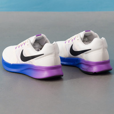 NIKE耐克女鞋新款冬季运动鞋RUN SWIFT3减震训练跑步鞋DR2698