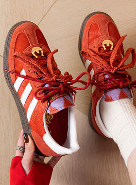 阿迪达斯三叶草德训鞋女本命年红色板鞋新年款休闲运动鞋男KJ6299