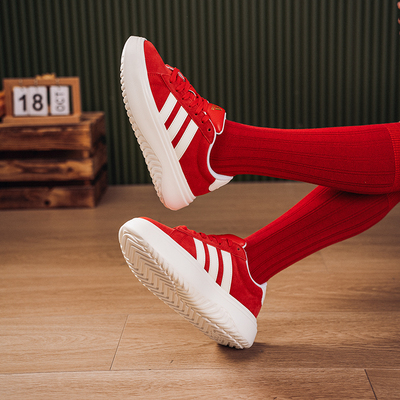阿迪达斯新年款女鞋红色板鞋CNY马年限定运动鞋厚底休闲鞋KJ2065
