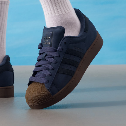 Adidas阿迪达斯三叶草男鞋女鞋2025冬季新款SUPERSTAR板鞋JQ3226
