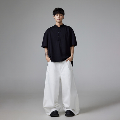 INSOMNIA纯色立领垫肩宽松短袖男