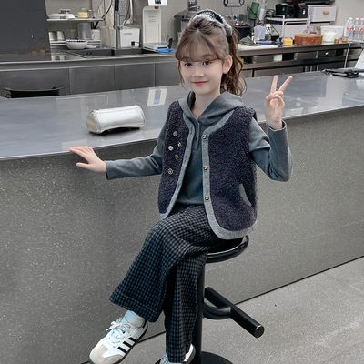 女童秋冬款套装马甲三件套