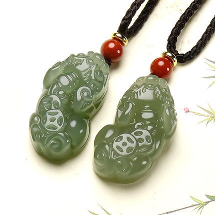 玉石批发和田玉金钱貔貅吊坠男女款晴水色和田玉貔貅玉坠项链