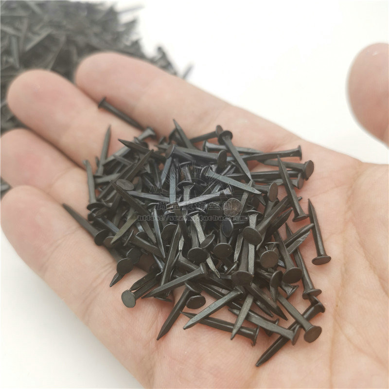 速发包鞋臭色黑皮钉小铁钉邮钉防滑臭皮钉方形三角钉16122尖钉家