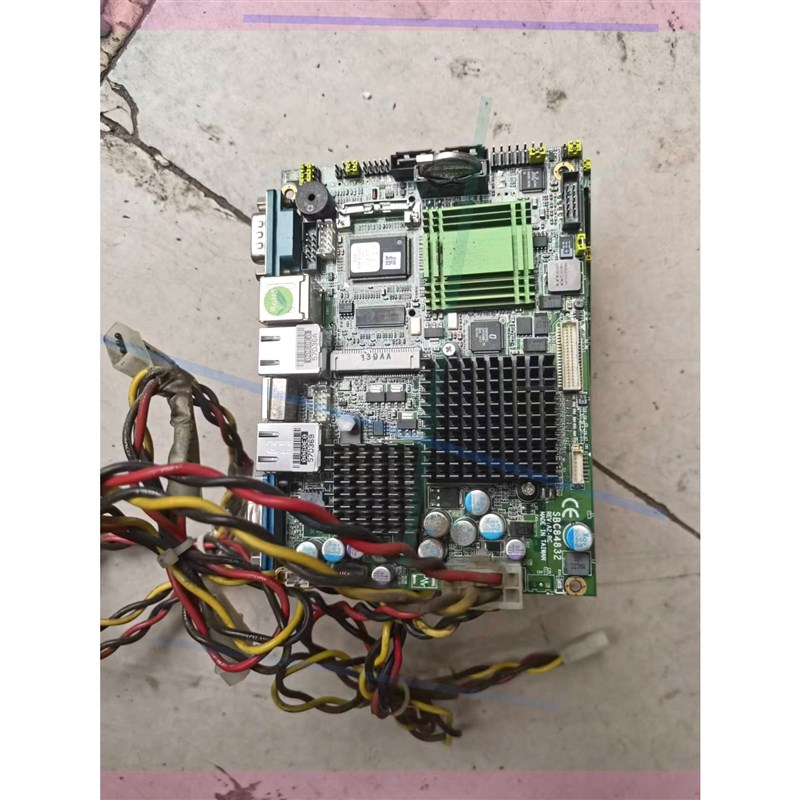 速发艾讯.5寸嵌入式双网卡工业工控机.S8482 R