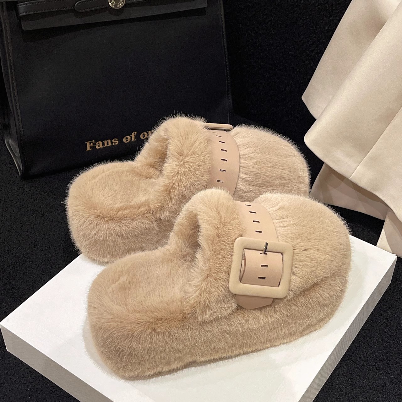 网红松糕厚底毛毛拖鞋女