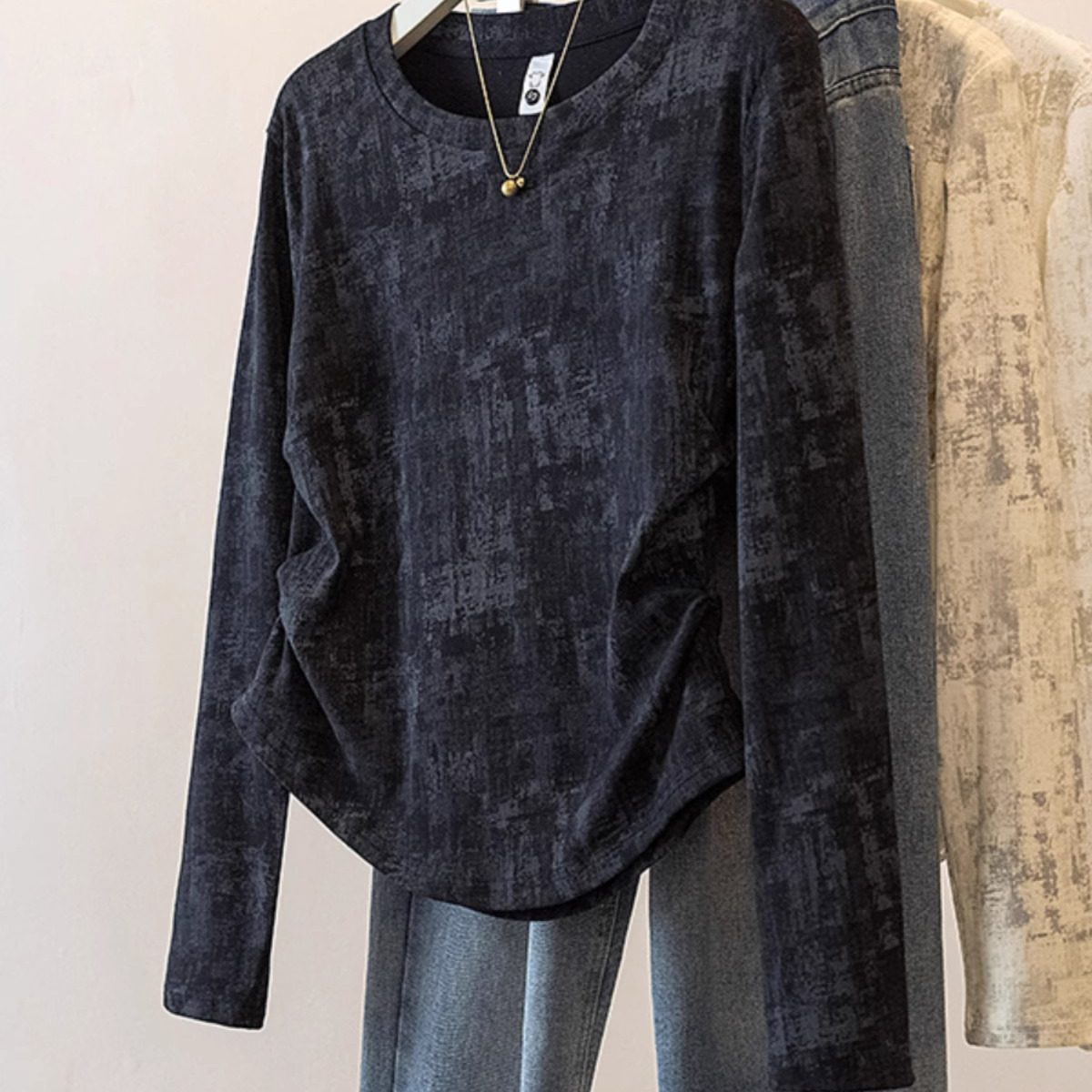 黑色扎染不规则长袖t恤女