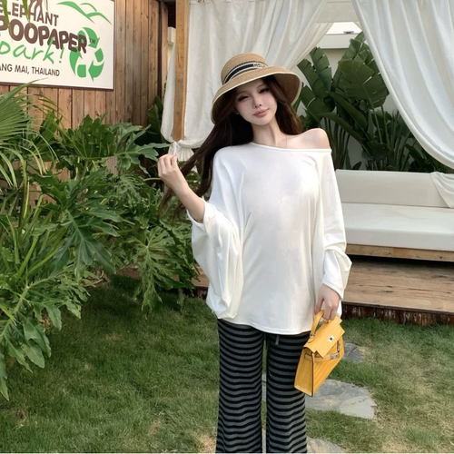 慵懒风白色露肩长袖T恤女