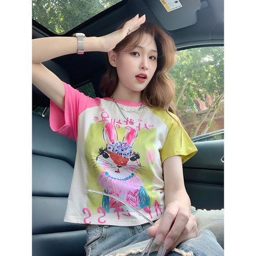 设计感减龄卡通辣妹正肩短款上衣