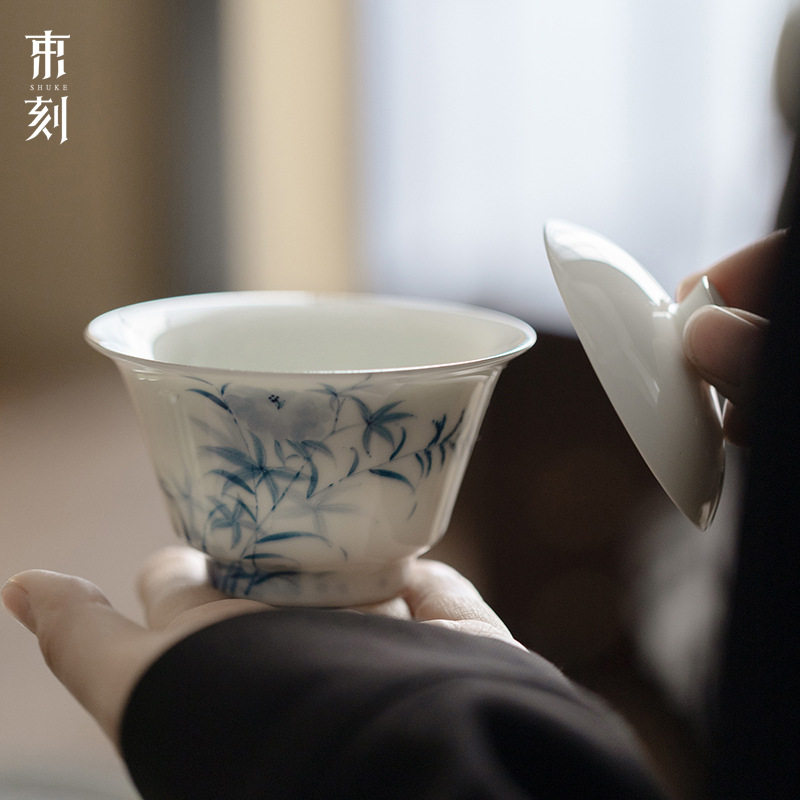 手绘青花薄胎包银边茶杯盖碗