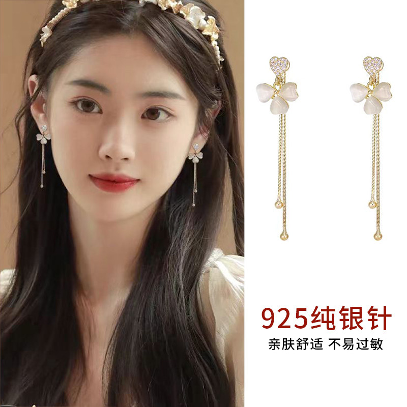 S925银针仙气花瓣四叶草耳线一款两带小众设计高级感耳环春夏耳饰