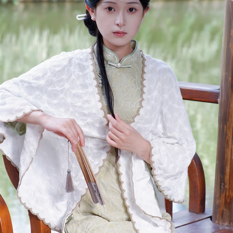 旗袍披肩外搭复古文艺夏季新款薄款开衫斗篷外套镂空罩衫空调衫