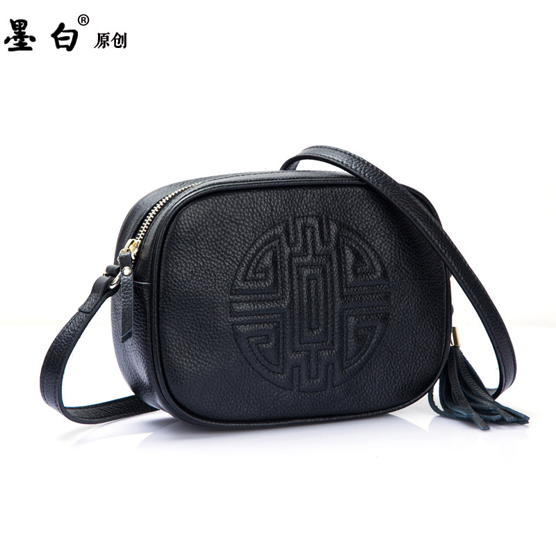 2021新款真皮斜挎小包女休闲小圆包牛皮小挎包复古真皮流苏挎包女