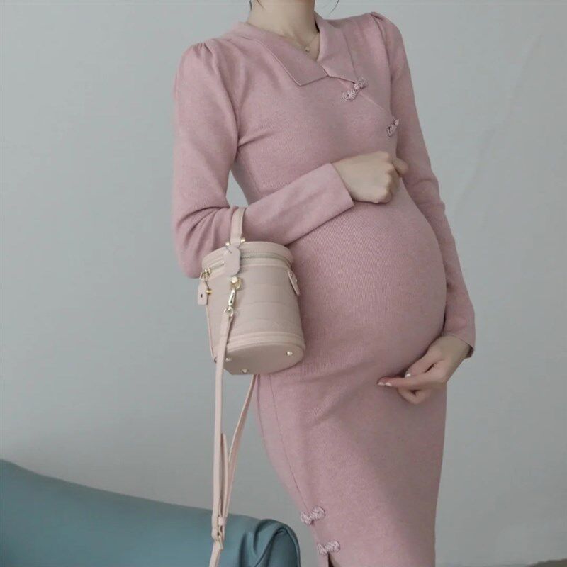孕妇装秋季新款国风复古盘扣旗袍翻领套头包臀针织连衣裙女潮妈