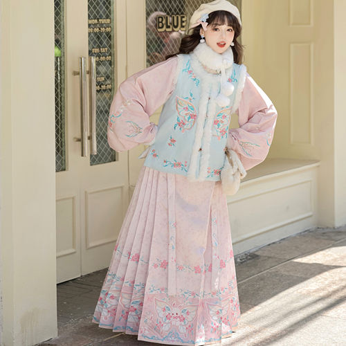 明制圆领比甲汉服女马面裙日常