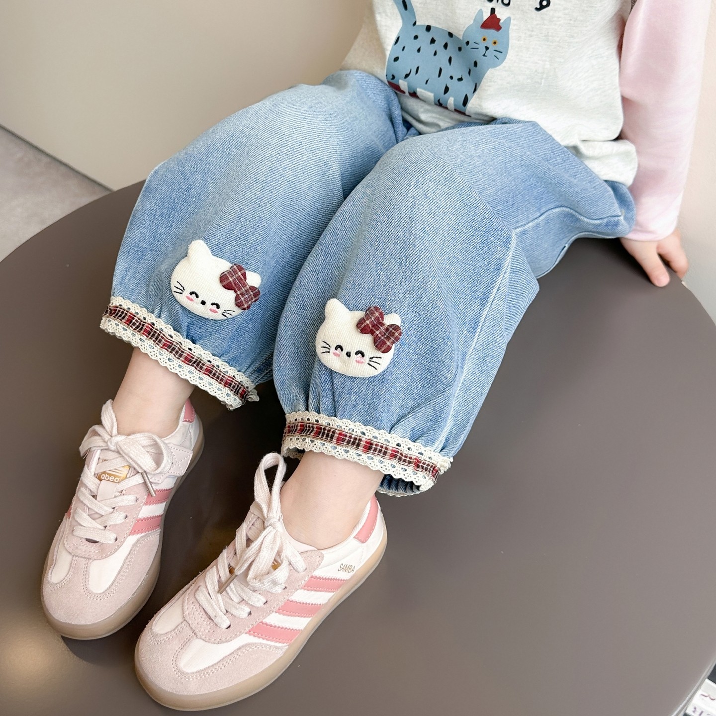 女娃娃春秋新款凯特猫甜美牛仔裤小姑娘卡通花边阔腿裤休闲直筒裤,女装/女士精品,牛仔裤,淘宝优惠券,粉丝福利购,淘宝优惠卷