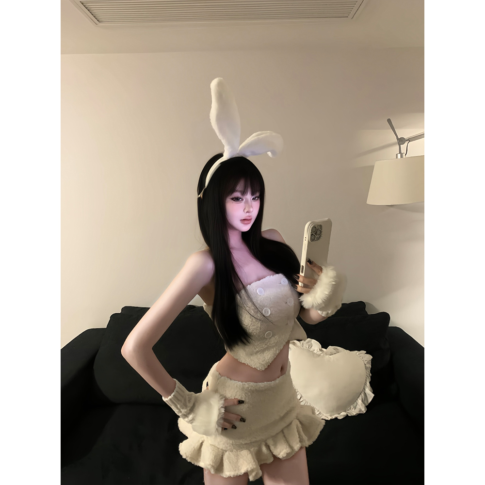 纯欲甜妹性感毛绒抹胸百褶裙套装