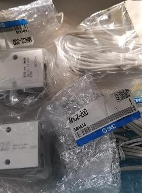日本SMC手指气爪型号MHC2-20D,全新2个单价23