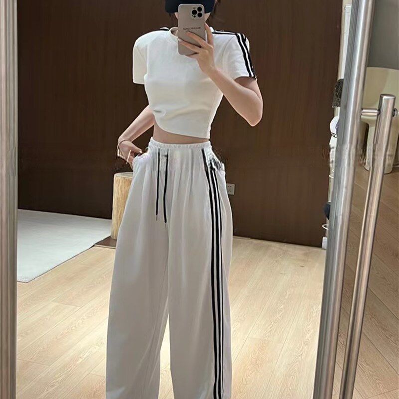 韩国洋气时尚正肩修身短袖T恤套装女 休闲宽松运动裤阔腿裤两件套