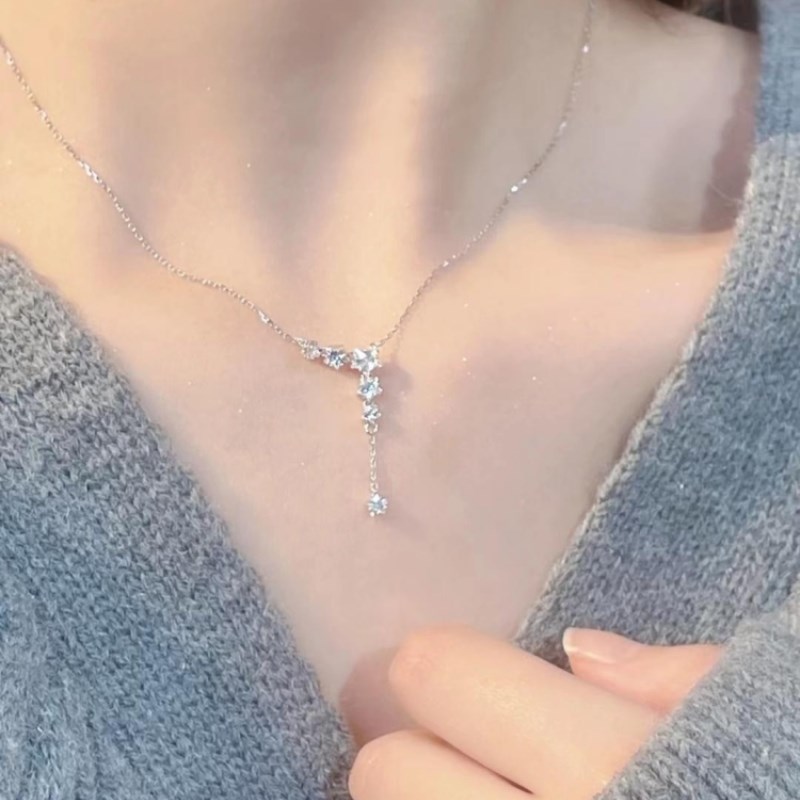 999纯银绚丽之星项链女轻奢小众个性锁骨链简约韩版吊坠生日礼物