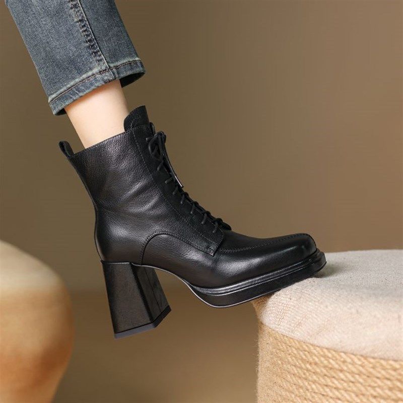 真皮防水台方头系带加绒粗跟马丁靴女冬季新款厚底高跟英伦短靴子