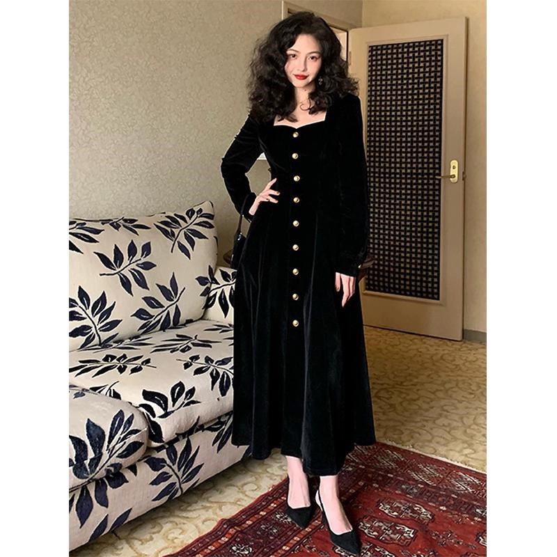 大码女装秋冬款法式复古丝绒连衣裙胖mm赫本风收腰显瘦高级感长裙