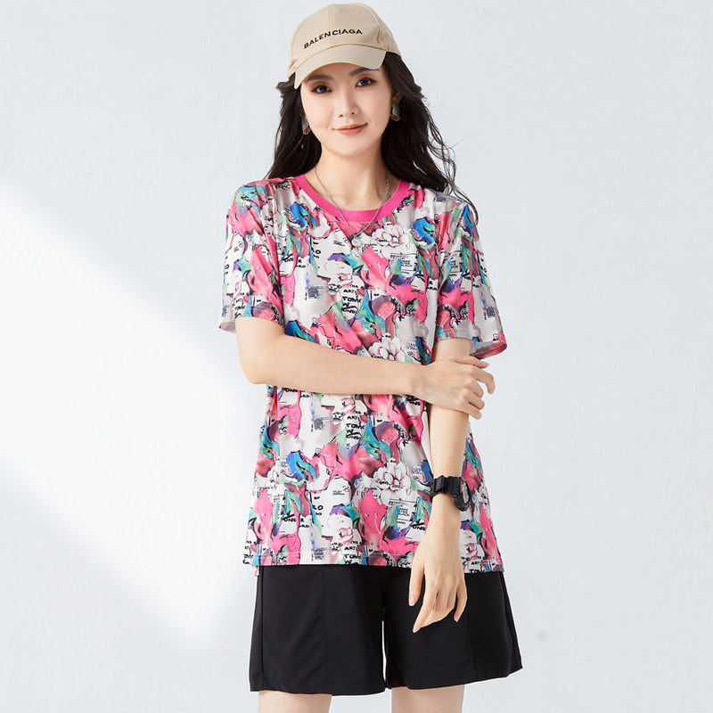 特大码女装夏装胖妹妹遮肉显瘦休闲上衣200斤胖mm洋气时尚短袖T恤
