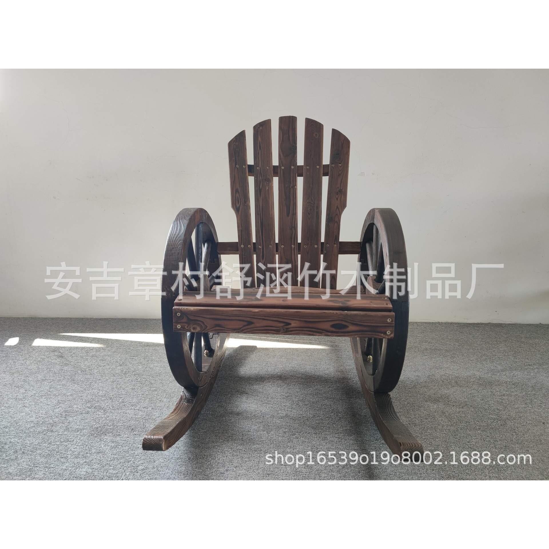 碳化实木单人车轮摇椅户外阳台摇椅户外庭院摇椅花园棕色防腐摇椅