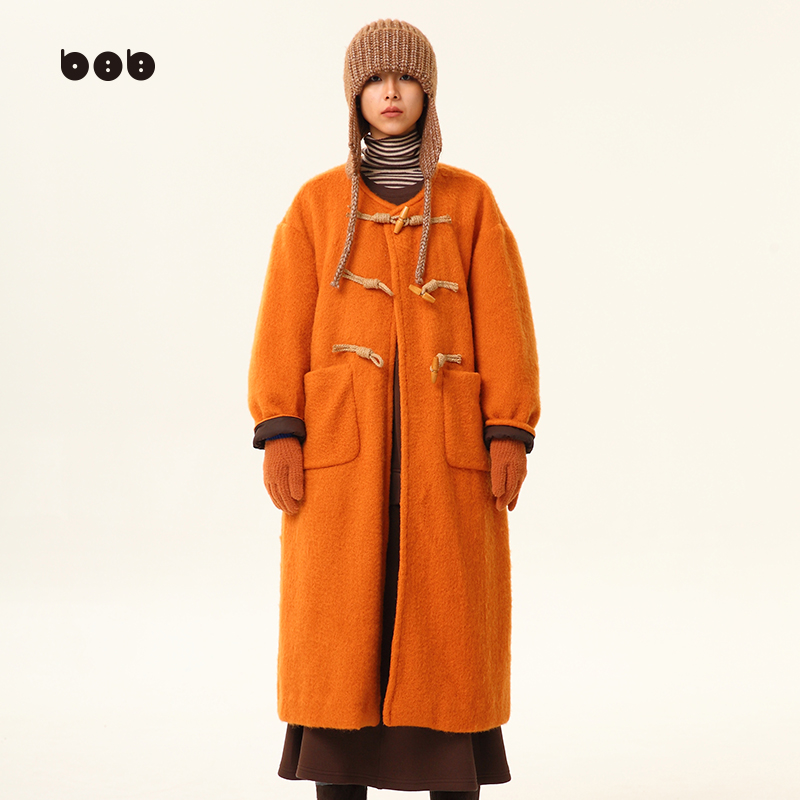 白目自长款毛呢外套原创设计