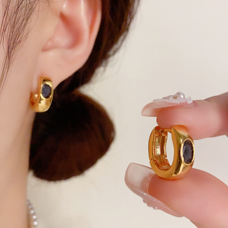 小众个性轻奢时尚简约镶钻金属圆圈耳扣女气质百搭冷淡风耳环批发