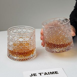 威士忌酒杯设计感小众洋酒杯网红转转杯水杯子玻璃杯啤酒杯喝水杯