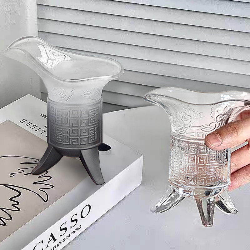 复古个性帝王杯ins风白酒杯宫廷玻璃杯仿古酒樽三足鼎杯酒杯二两,餐饮具,白酒杯,淘宝优惠券,粉丝福利购,淘宝优惠卷