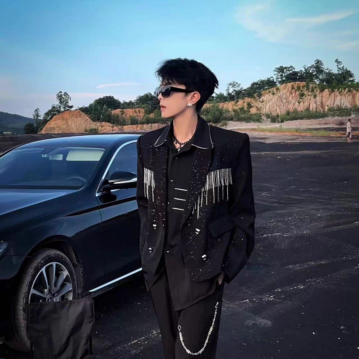 2025年小众设计感百搭满天星挂链设计短款西装夜场潮流休闲外套