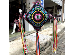 少数民族布依族礼品花包绣花民族民间特色手工制作22×22大糠包