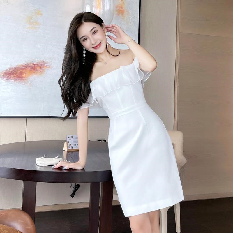 2023一字肩可盐可甜露锁骨连衣裙夏季新款法式复古温柔风仙女短裙