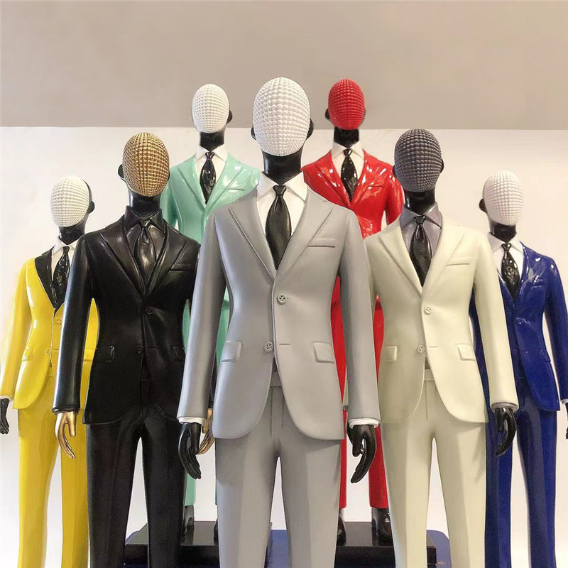 男装店办公层板装饰彩色革履模型穿西服的小人道具橱窗迷你版模特