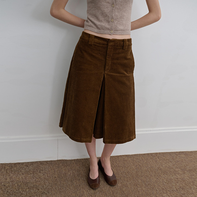 introutro灯芯绒褶裥A型七分裤