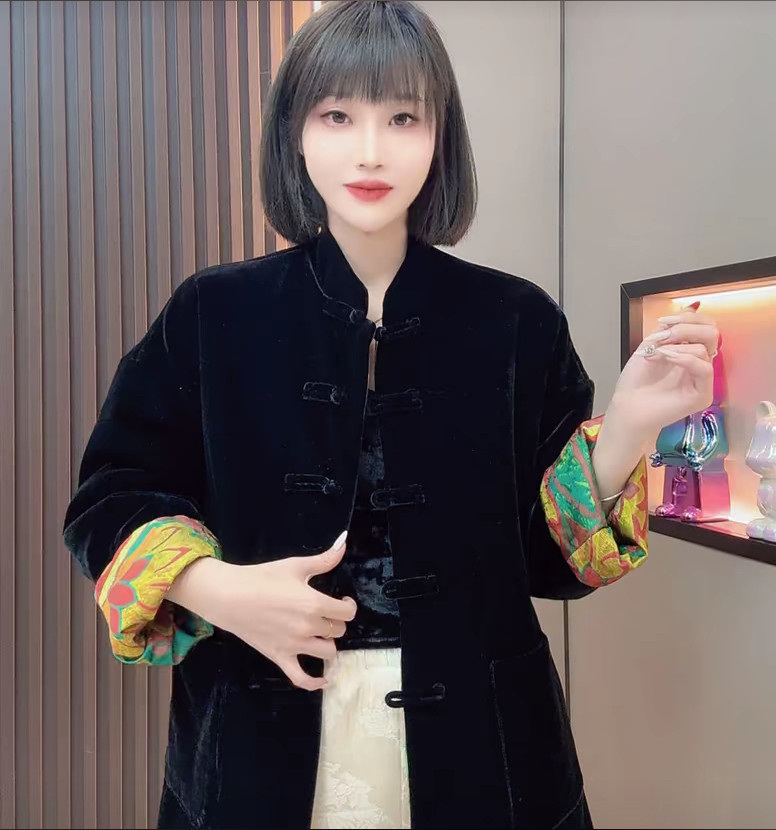 新中式国风盘扣丝绒真丝提花双面穿加棉外套女2025冬复古棉服上衣
