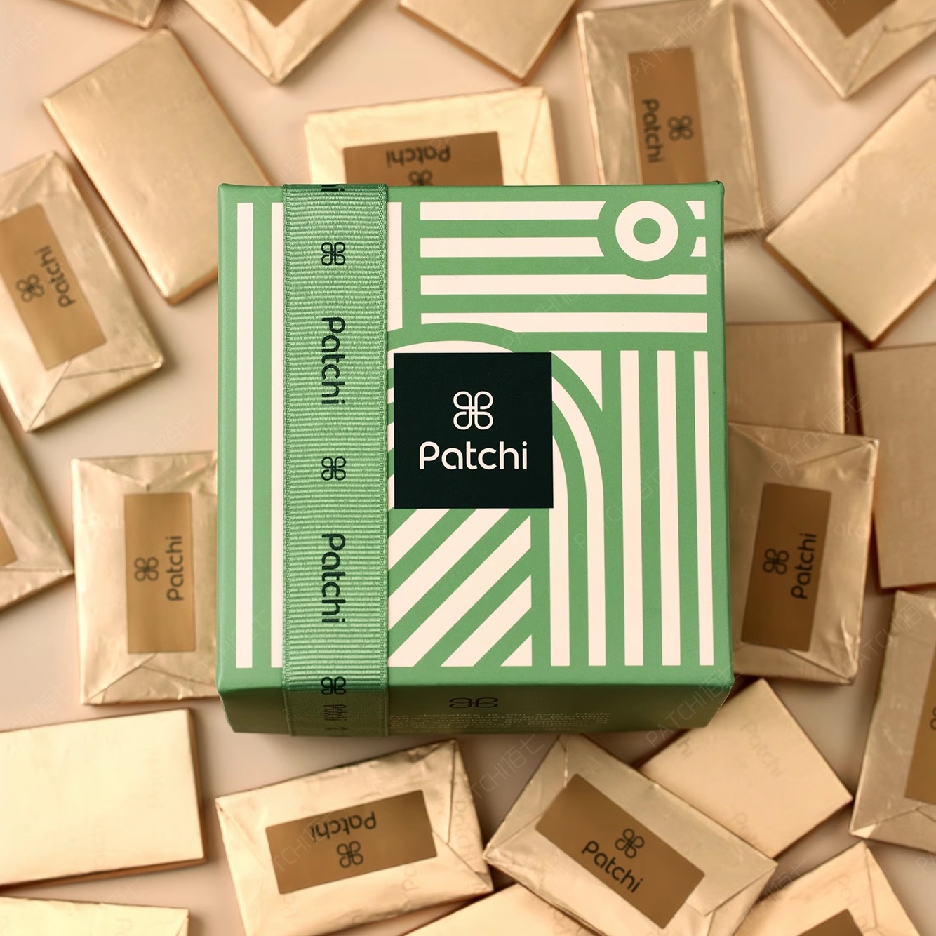 【250g绿盒纯牛奶薄片】Patchi 巧克力礼盒迪拜原装进口 顺丰