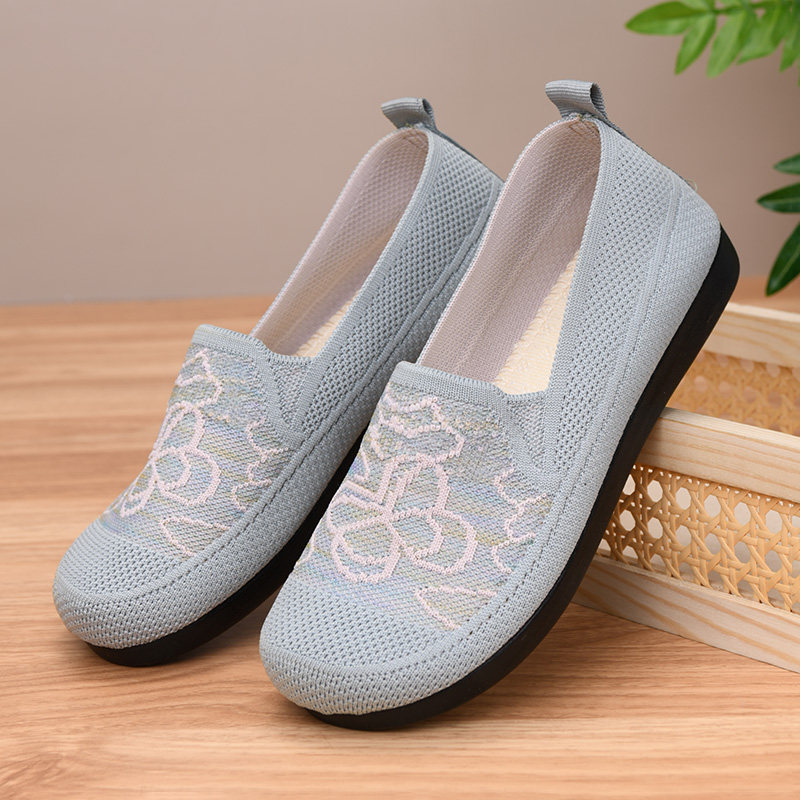 春秋老北京布鞋女新款软底透气妈妈鞋轻便浅口绣花鞋一脚蹬奶奶鞋