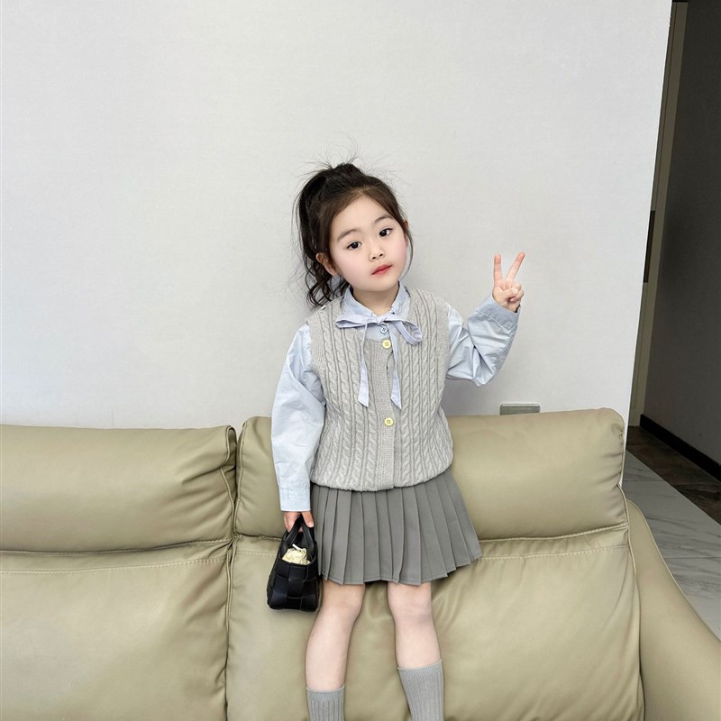 女童学院风套装2024年春季新款儿童针织马甲百褶裙三件套新春装