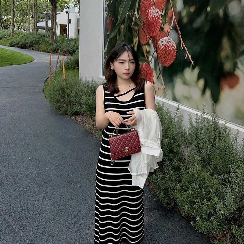 小个子温柔风韩系修身显瘦针织吊带连衣裙女秋冬内搭打底背心裙