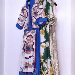 样板间衣帽间衣服样板房轻奢软装 服饰衣橱全屋定制展Z厅饰品摆件