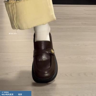 法式山茶花复古百搭配裙子平底小皮鞋女2025冬季新款一脚蹬乐福鞋