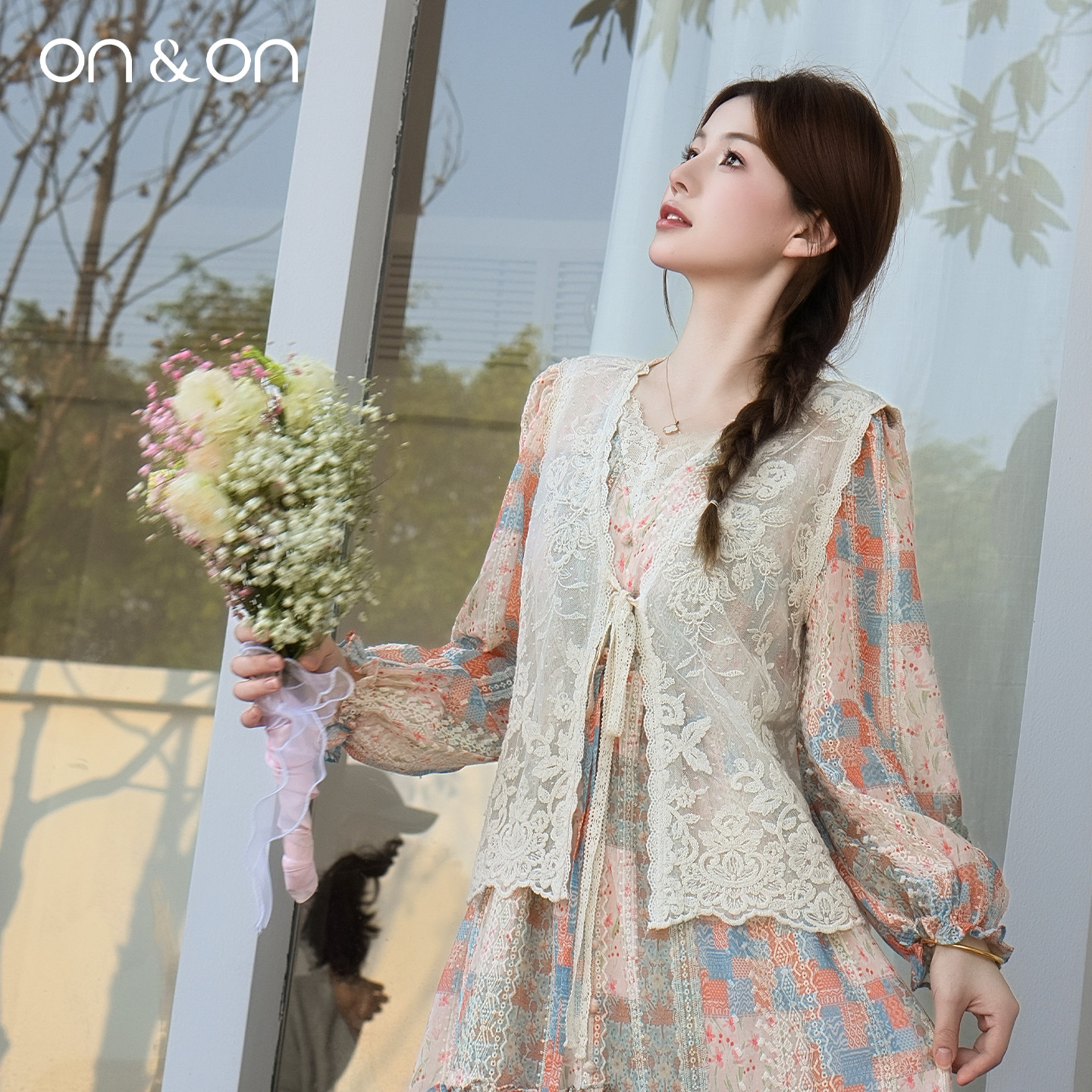 ON＆ON/安乃安2026春季新款法式百搭蕾丝刺绣系带波西米亚风