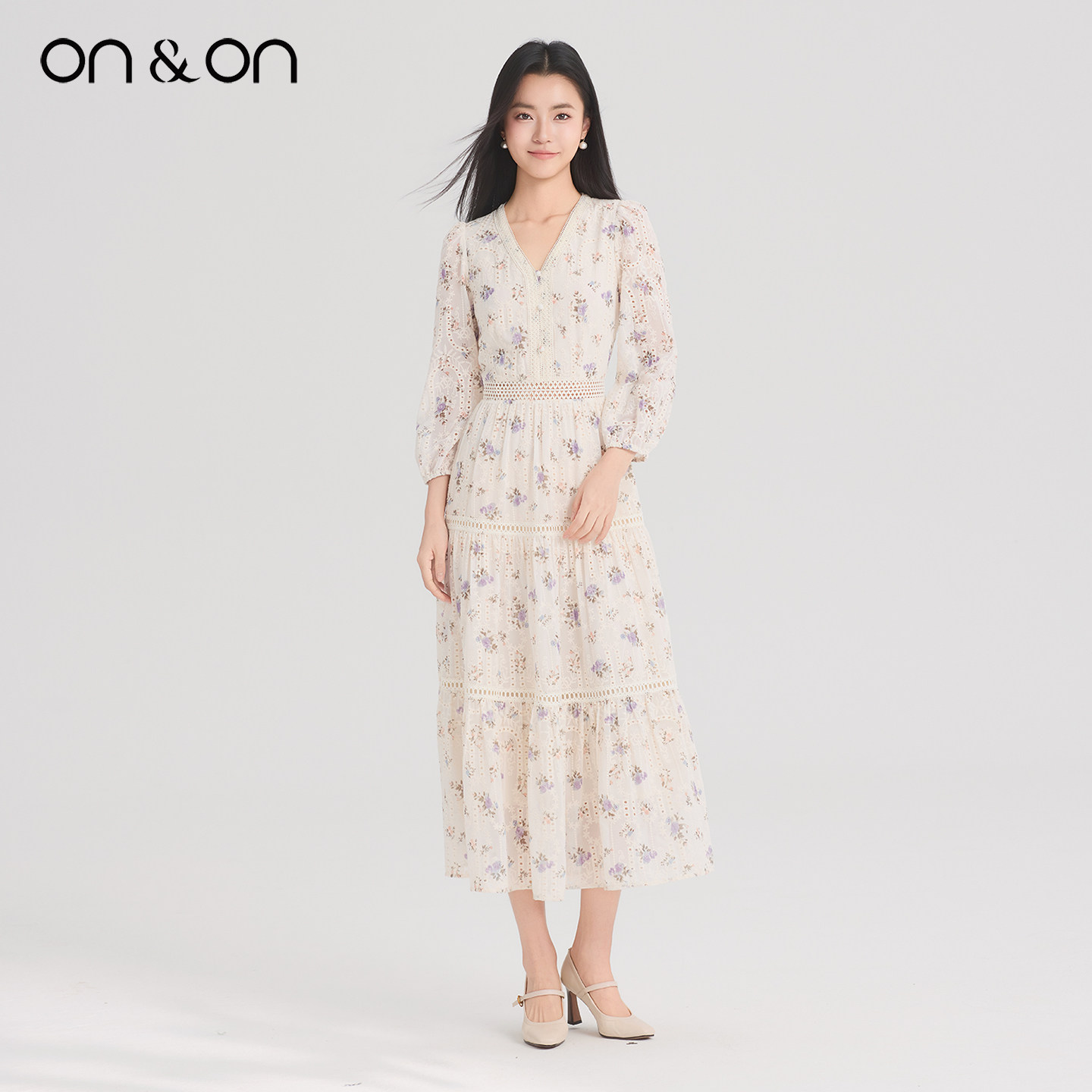 ON＆ON/安乃安2026春季新款韩系V领碎花优雅繁花意趣风连衣