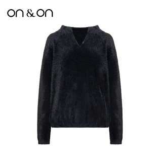 宽松慵懒浣熊绒V领温暖舒适毛衣休闲衫 ON＆ON 安乃安韩版