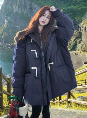 现货   2B183-9038P385K538连帽羽绒服90白鸭绒牛角扣设计